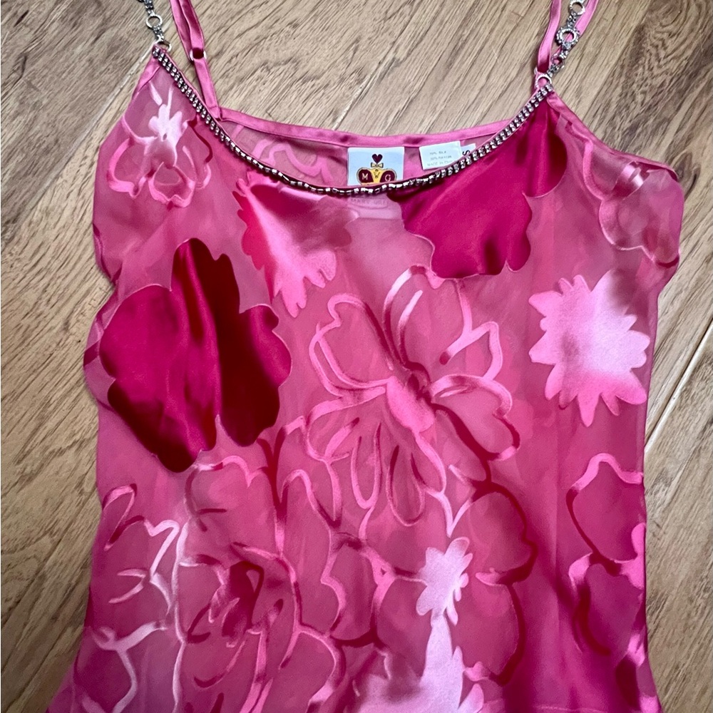 Chic Floral Camisole with Chain Straps - Picture 5 of 8